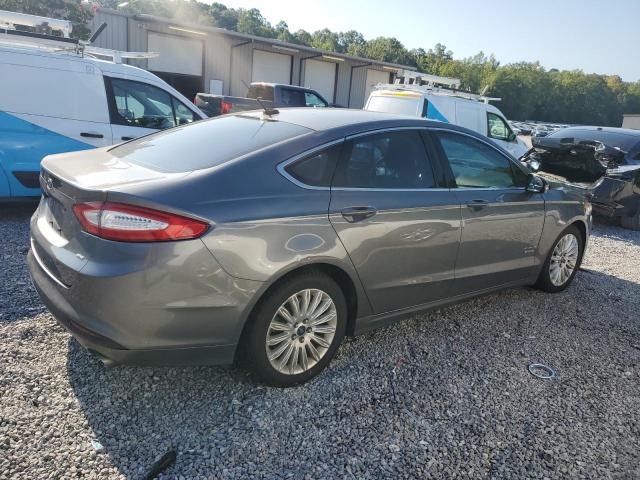 Ford Fusion Se Phev Image 8