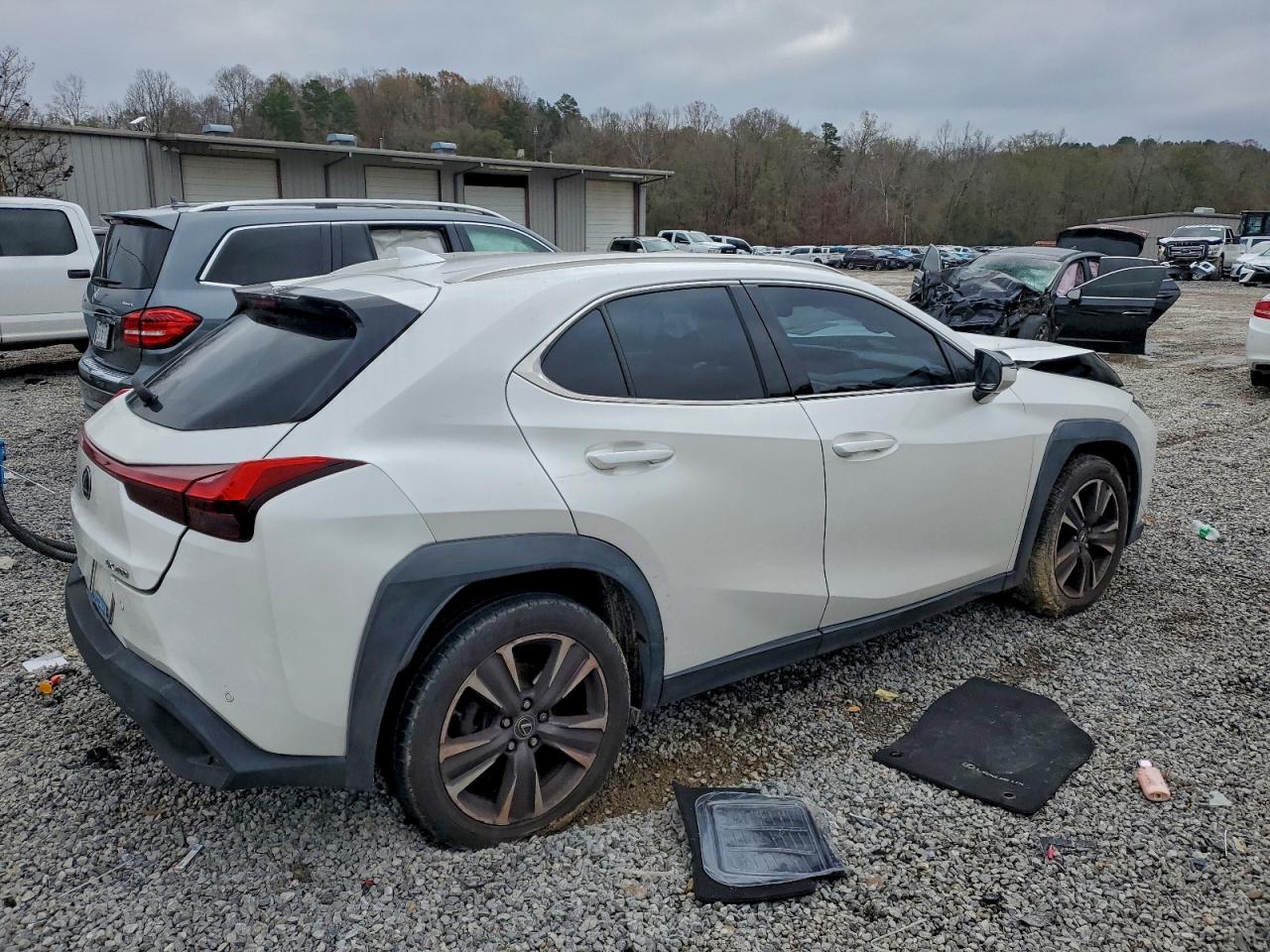 Lexus Ux 200 Image 10