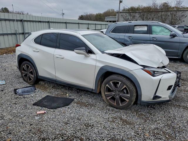 Lexus Ux 200 Image 9