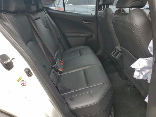 Lexus Ux 200 Image 4