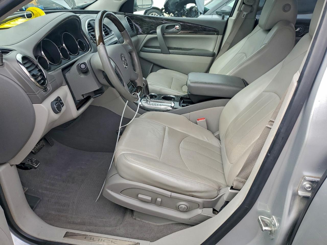 Buick Enclave Image 3