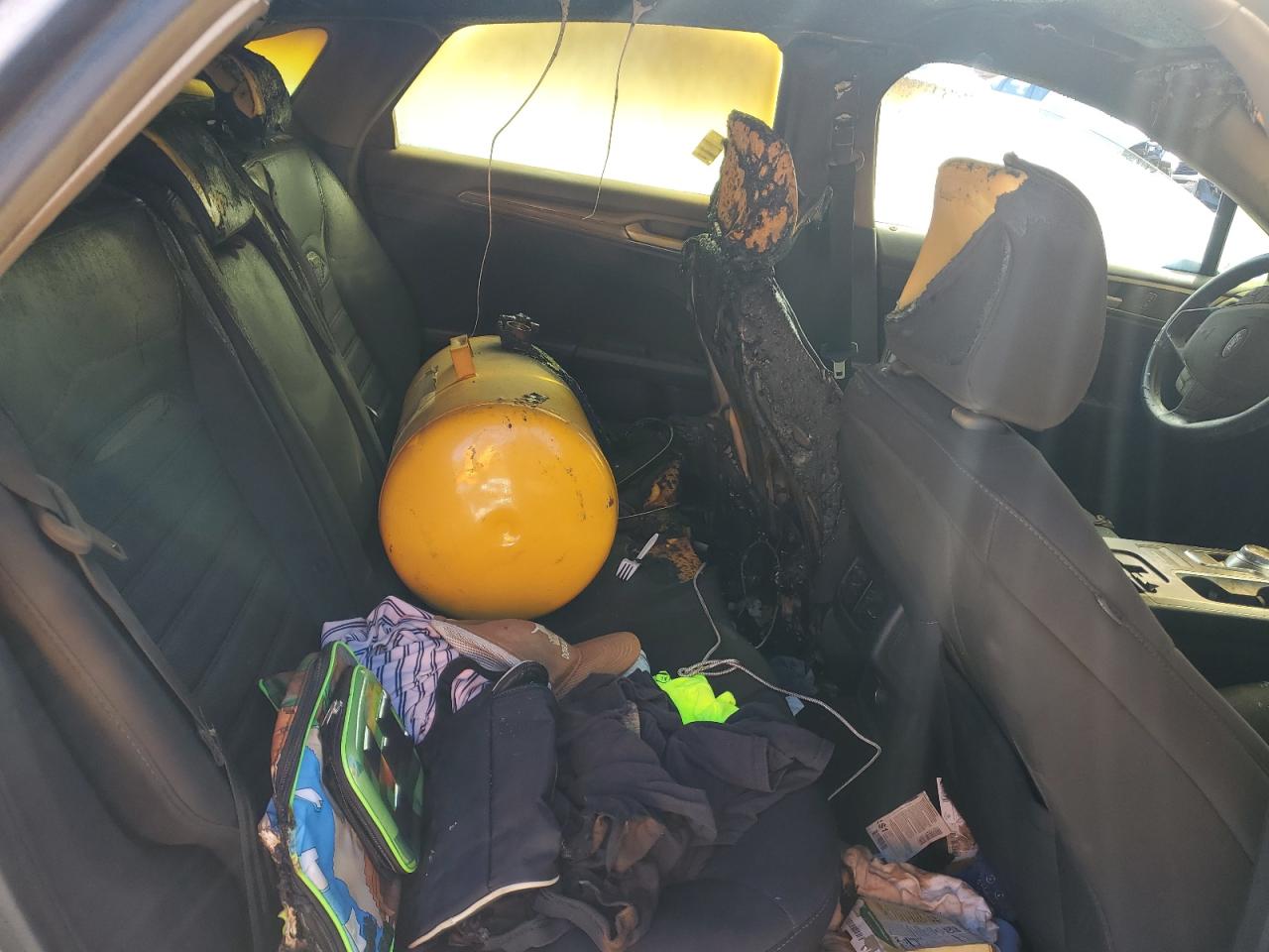 Ford Fusion Se Image 11