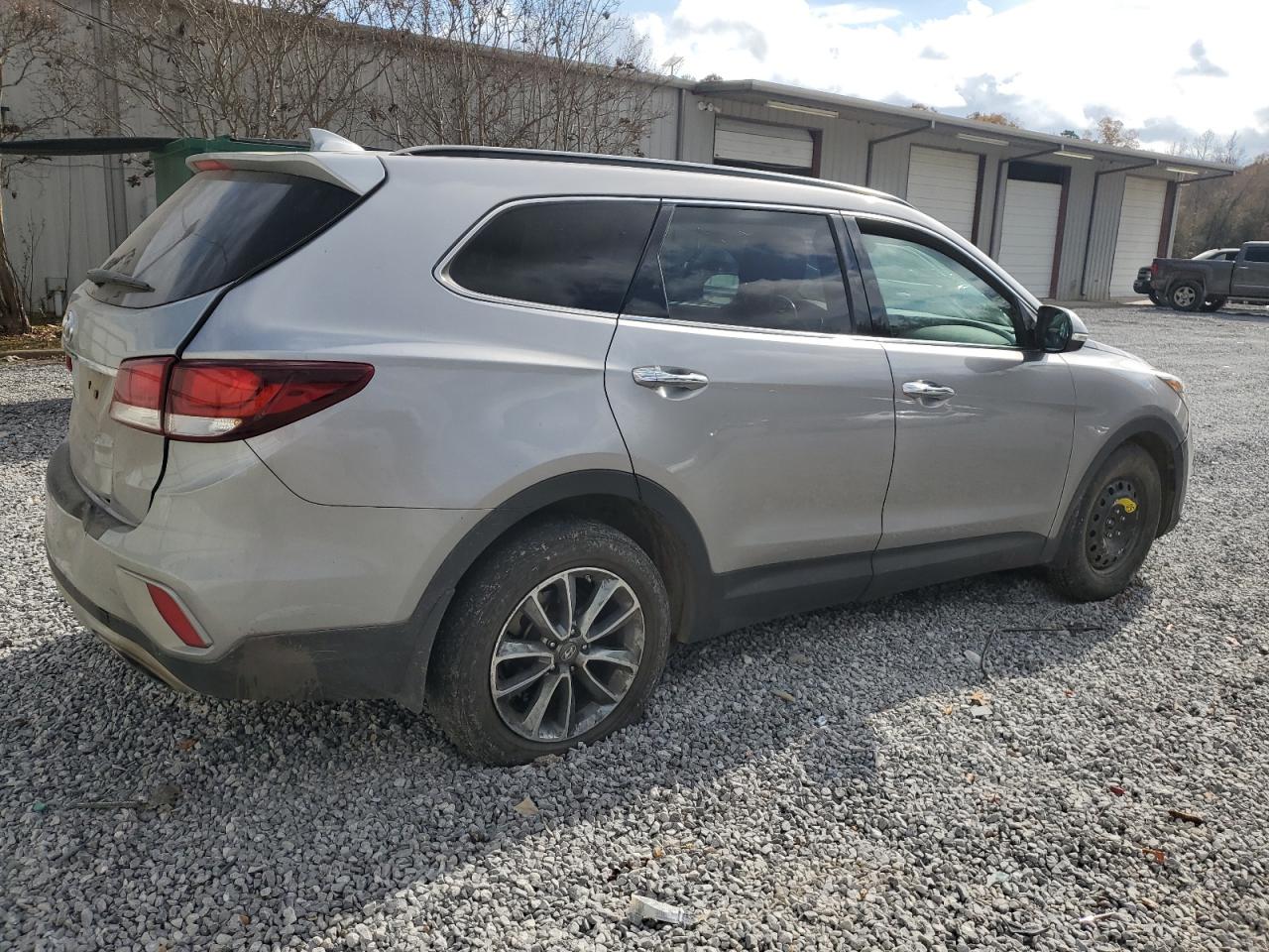 Hyundai SANTA FE Se Image 2
