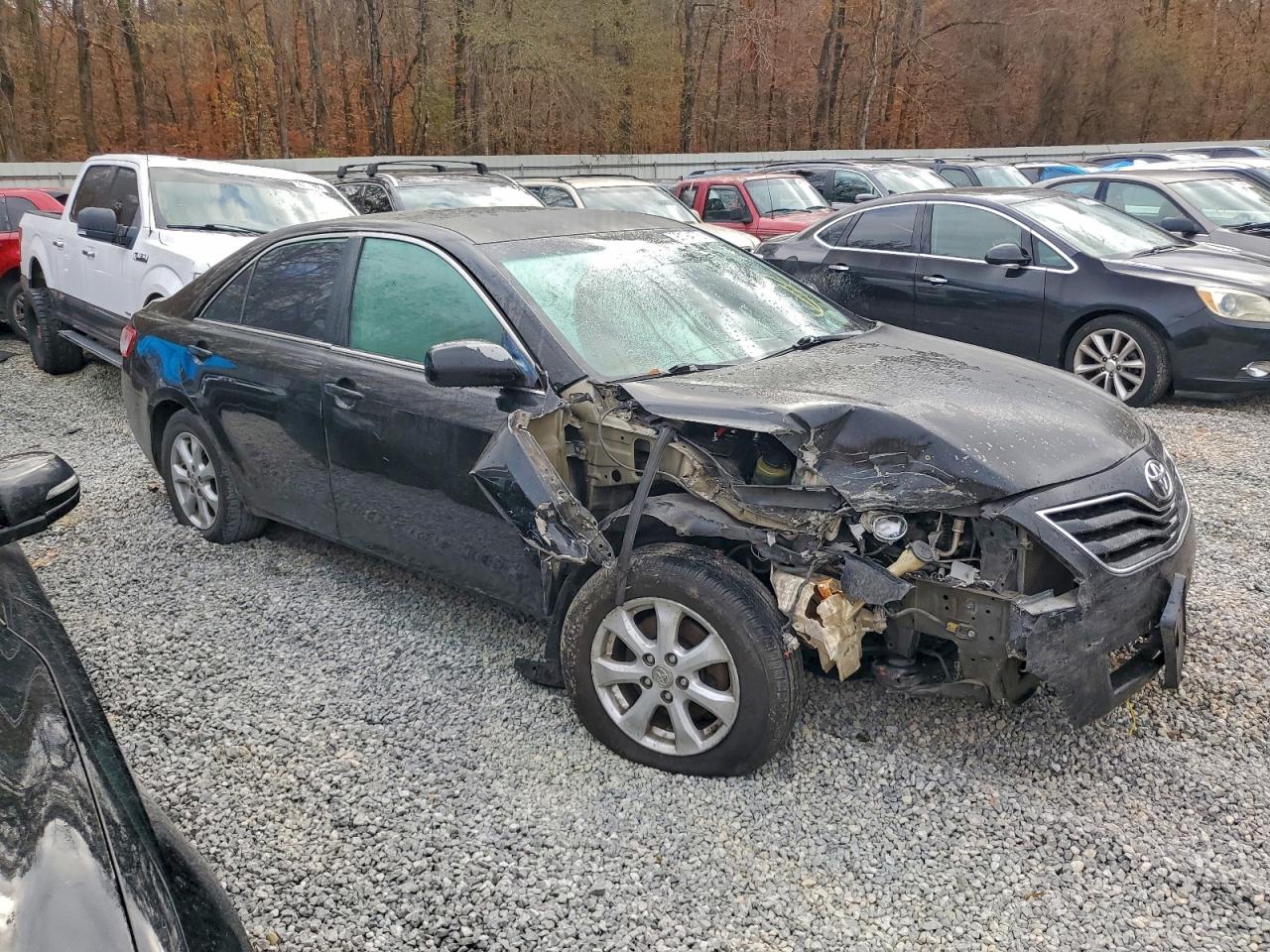 Toyota Camry Base Image 5