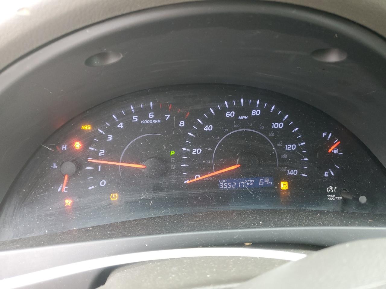 Toyota Camry Base Image 12