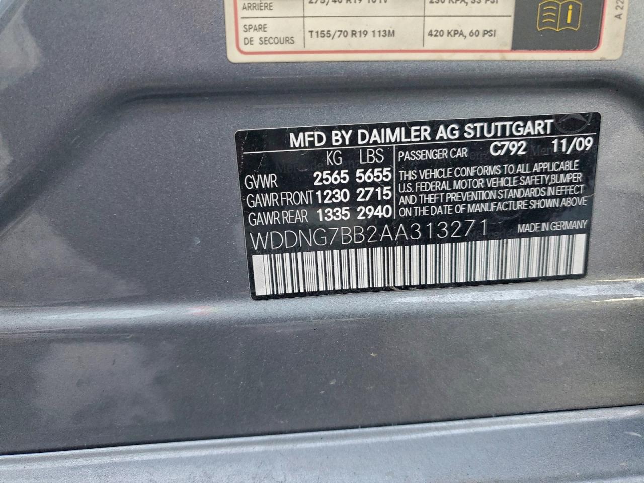 Mercedes-Benz S-Class 550 Image 8