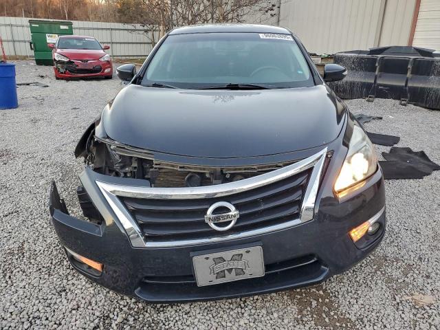 Nissan Altima 2.5 Image 5