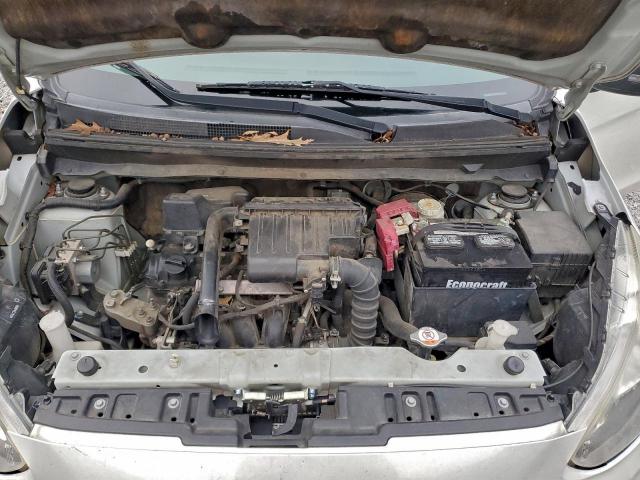 Mitsubishi Mirage Es Image 9