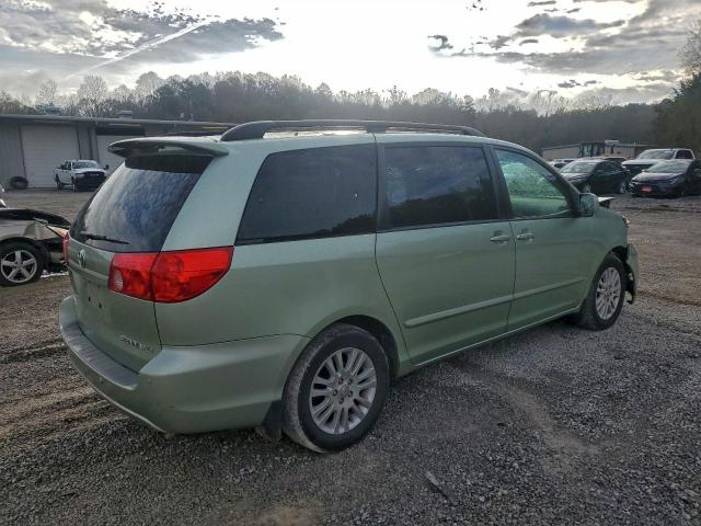 Toyota Sienna Xle Image 13