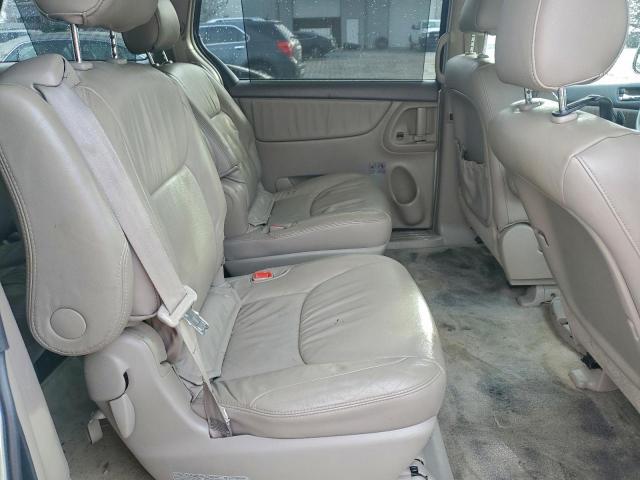 Toyota Sienna Xle Image 7