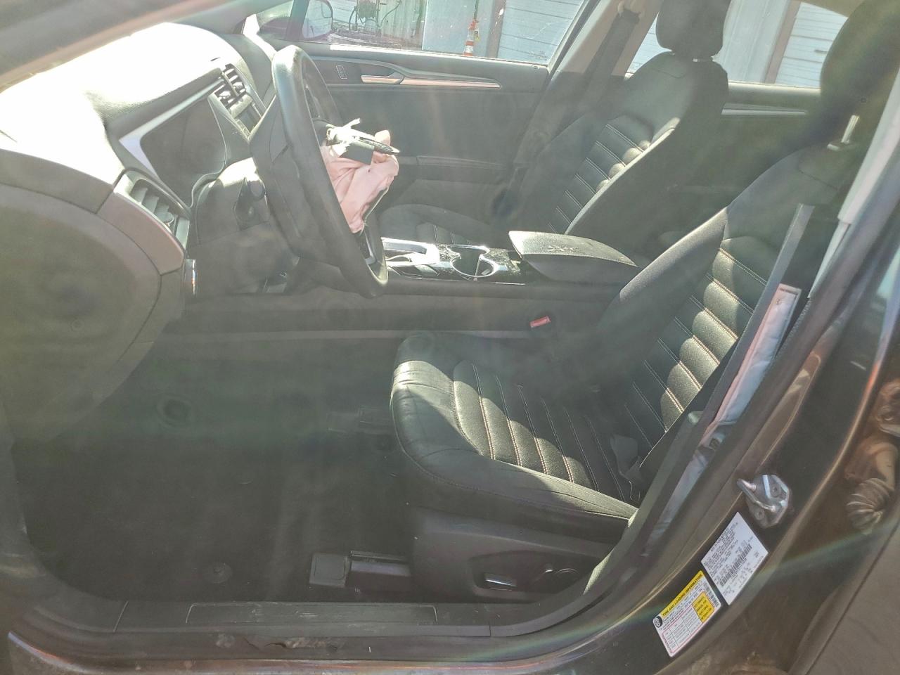 Ford Fusion Se Image 6