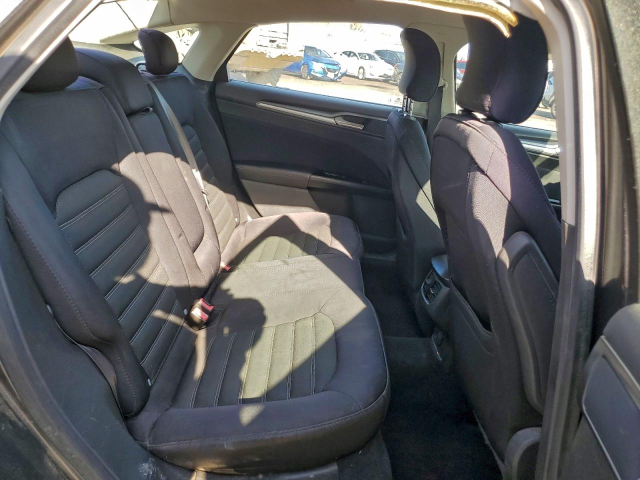 Ford Fusion Se Image 9