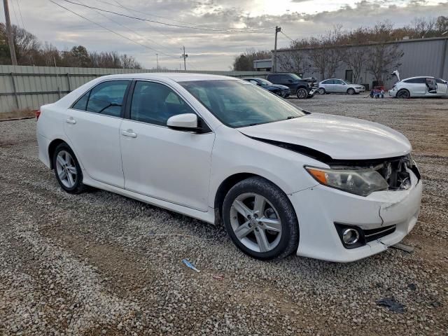 Toyota Camry L Image 5