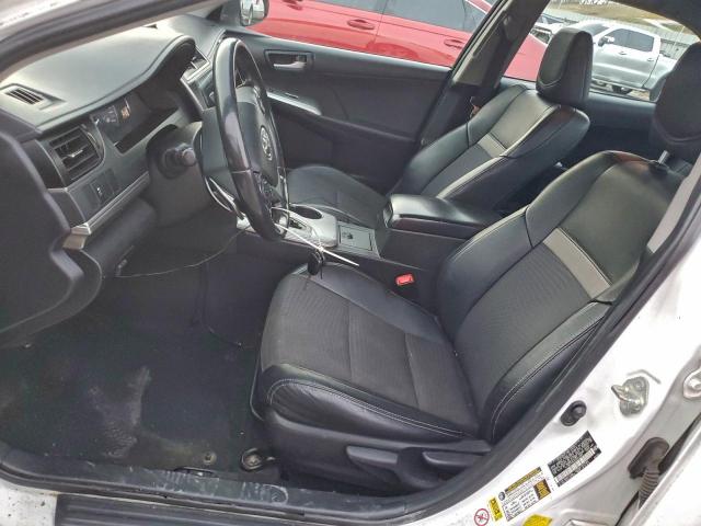 Toyota Camry L Image 6