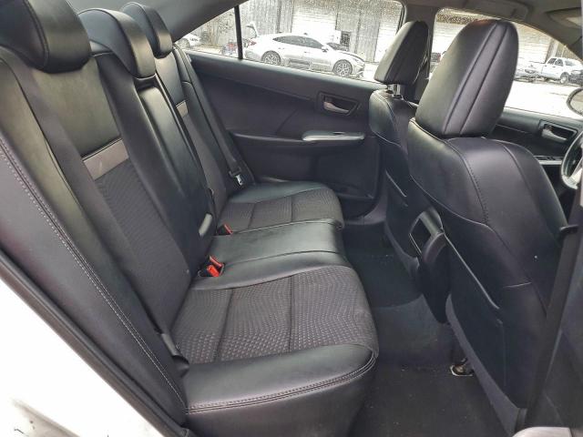 Toyota Camry L Image 10