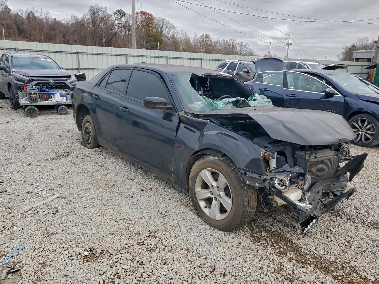 Chrysler 300 S Image 5