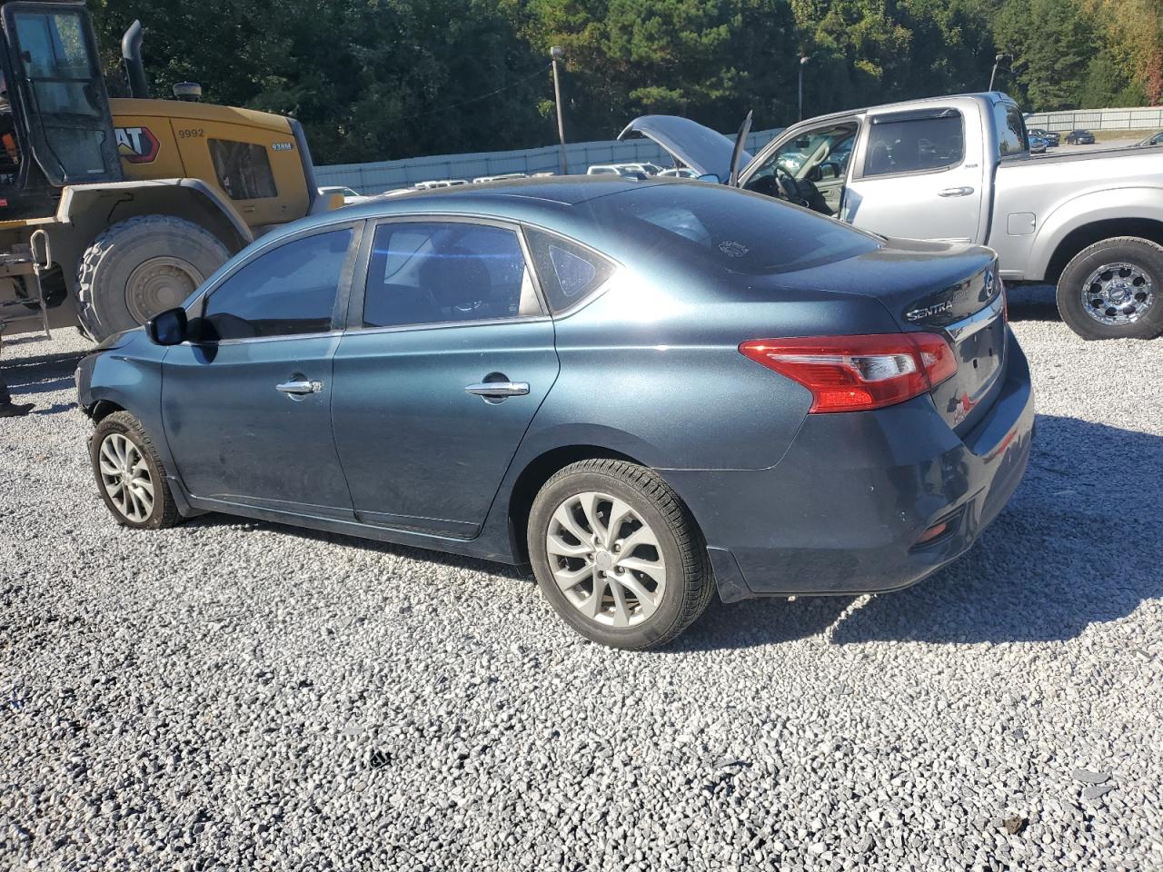 Nissan Sentra S Image 4