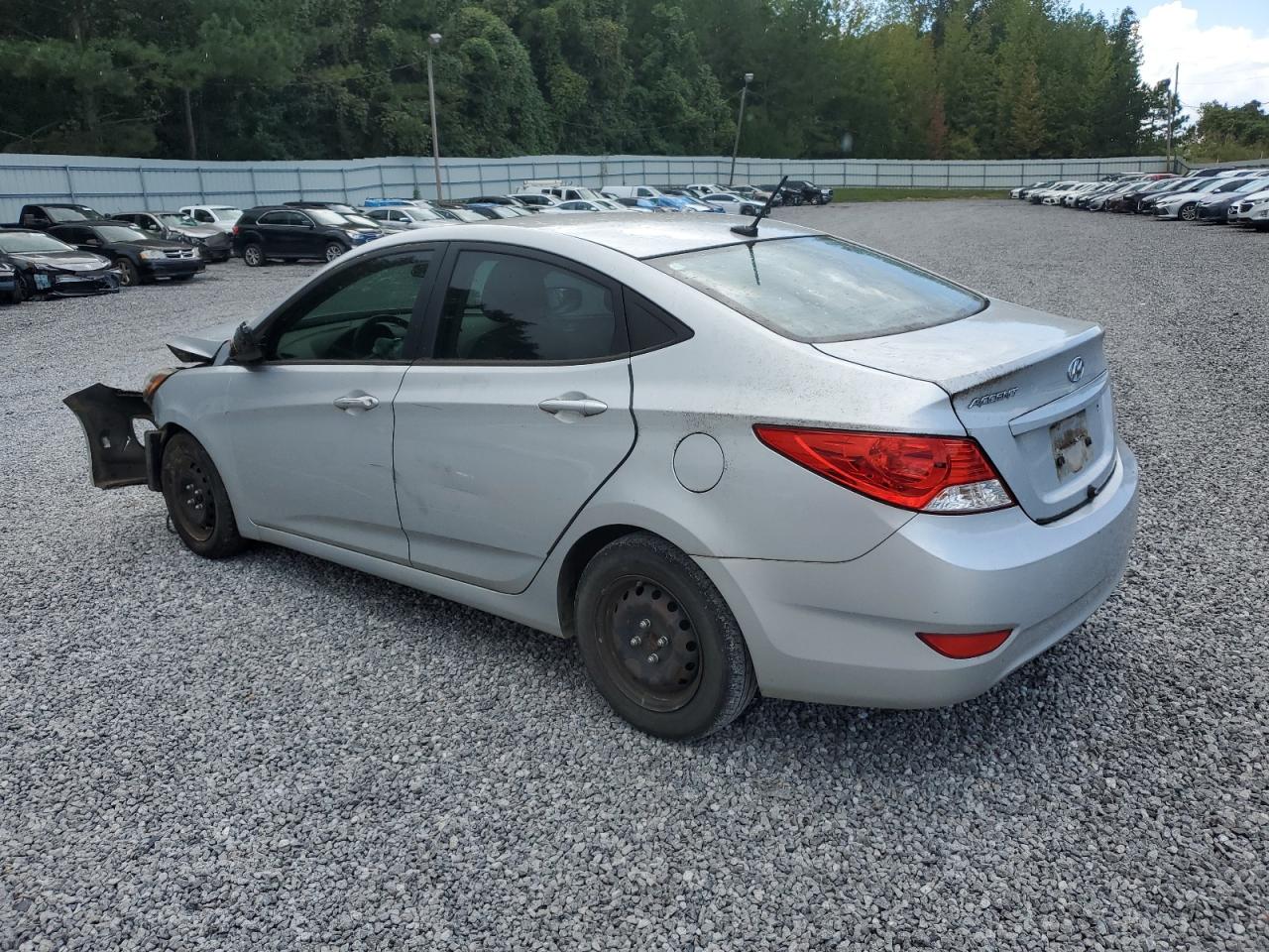 Hyundai ACCENT Gls Image 9