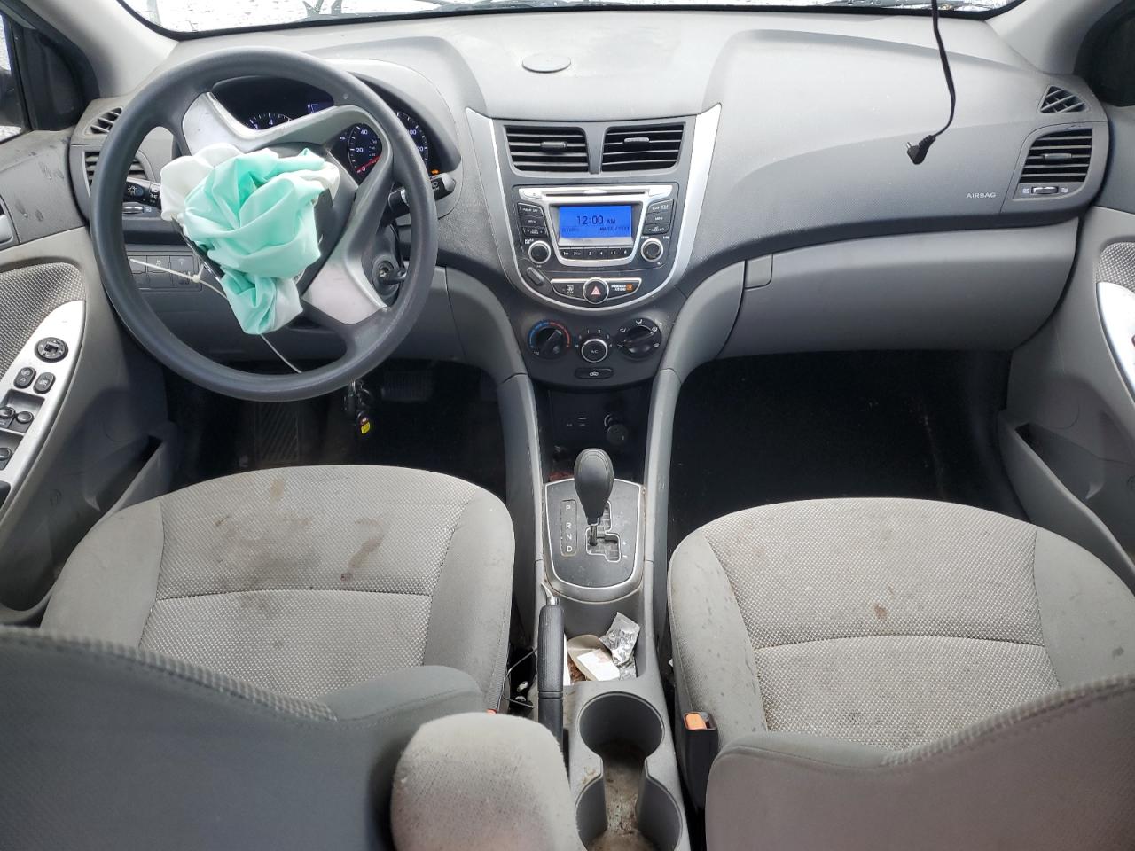 Hyundai ACCENT Gls Image 3