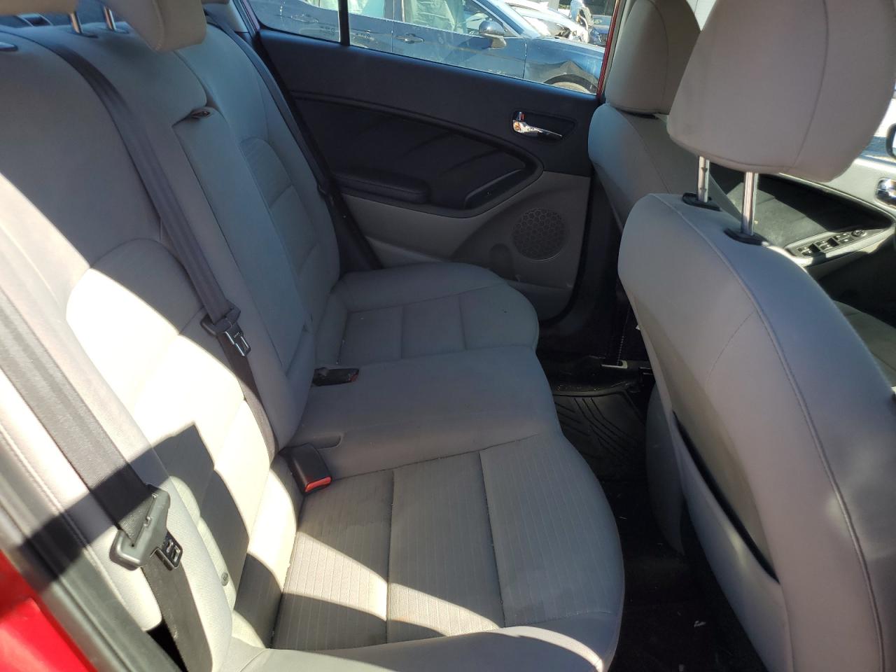 Kia Forte Lx Image 8