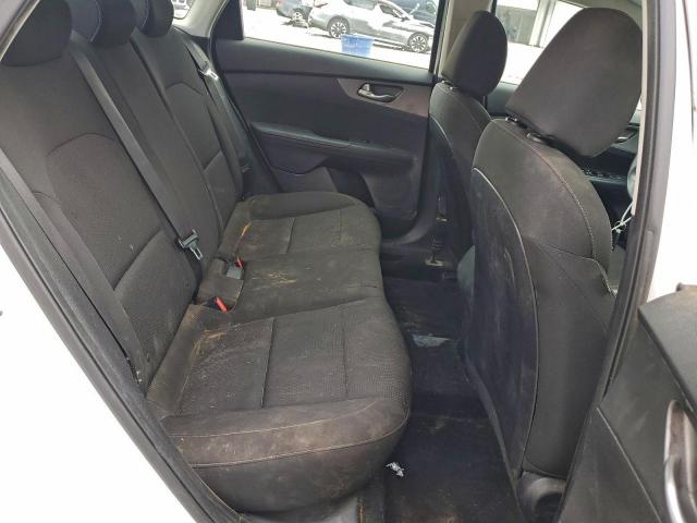 Kia Forte Fe Image 10