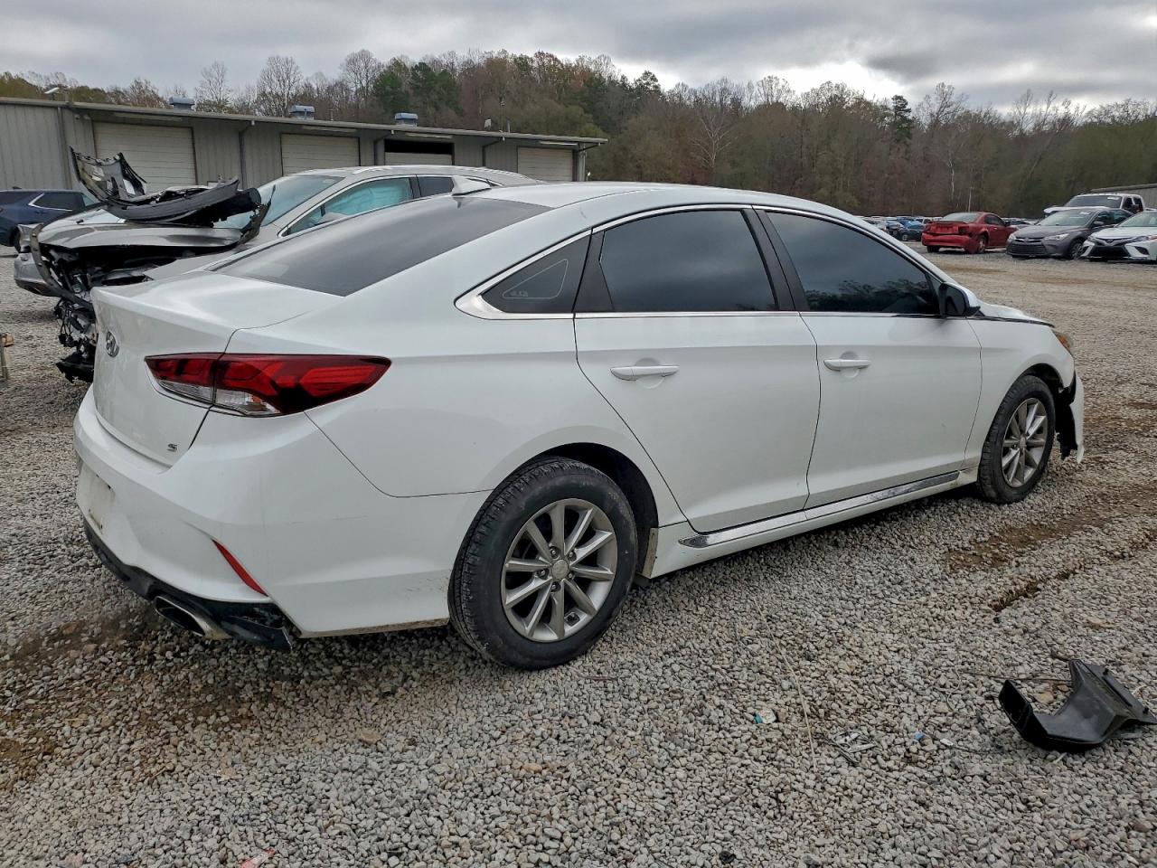 Hyundai SONATA Se Image 3