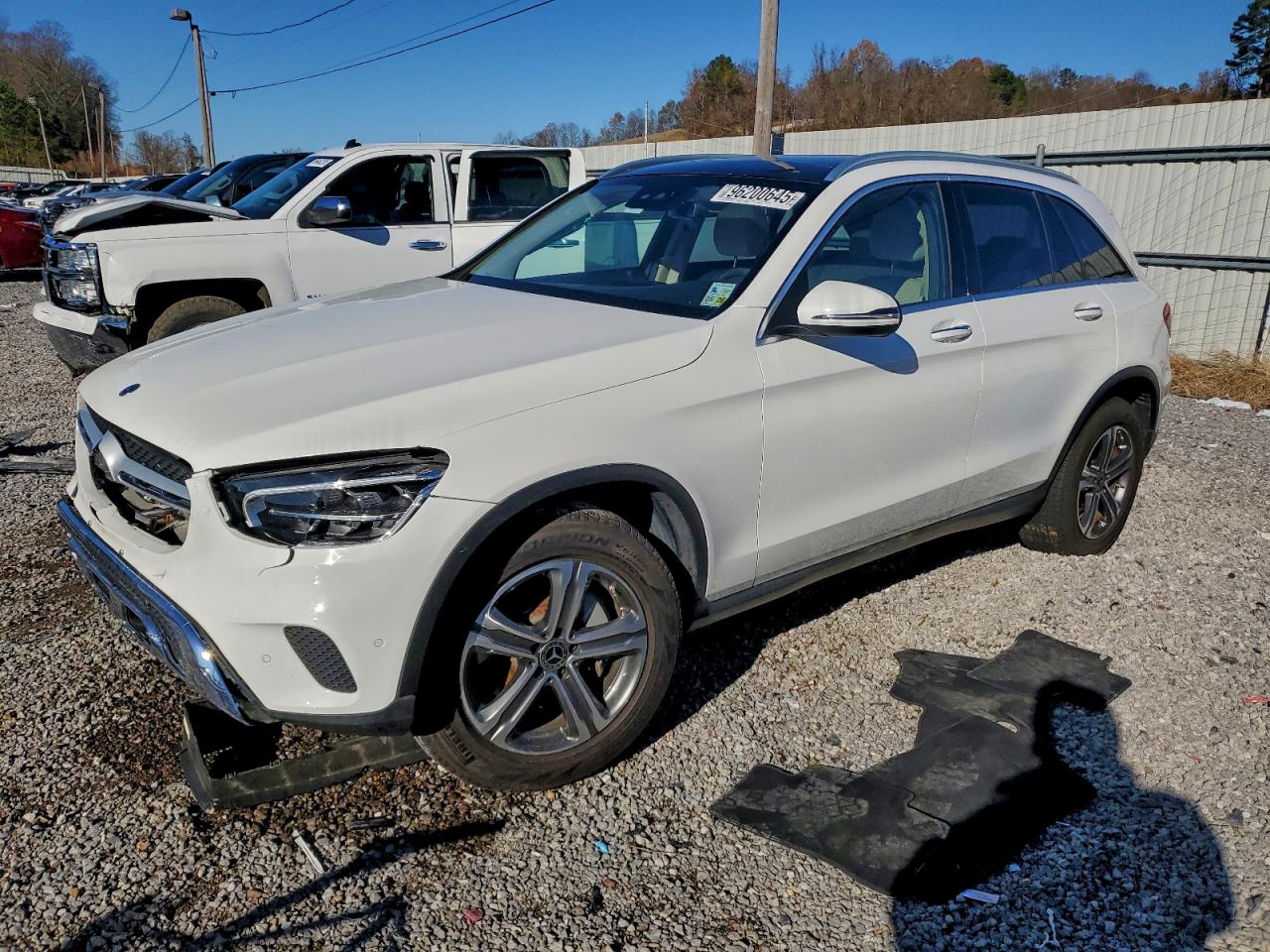 Mercedes-Benz GLC 300 Image 1