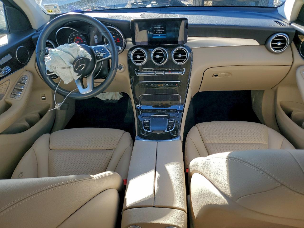 Mercedes-Benz GLC 300 Image 9