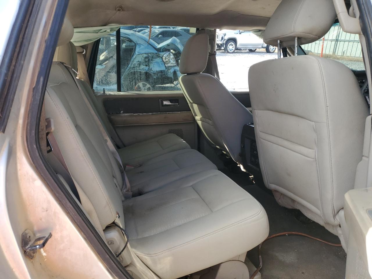 Ford Expedition Xlt Image 10