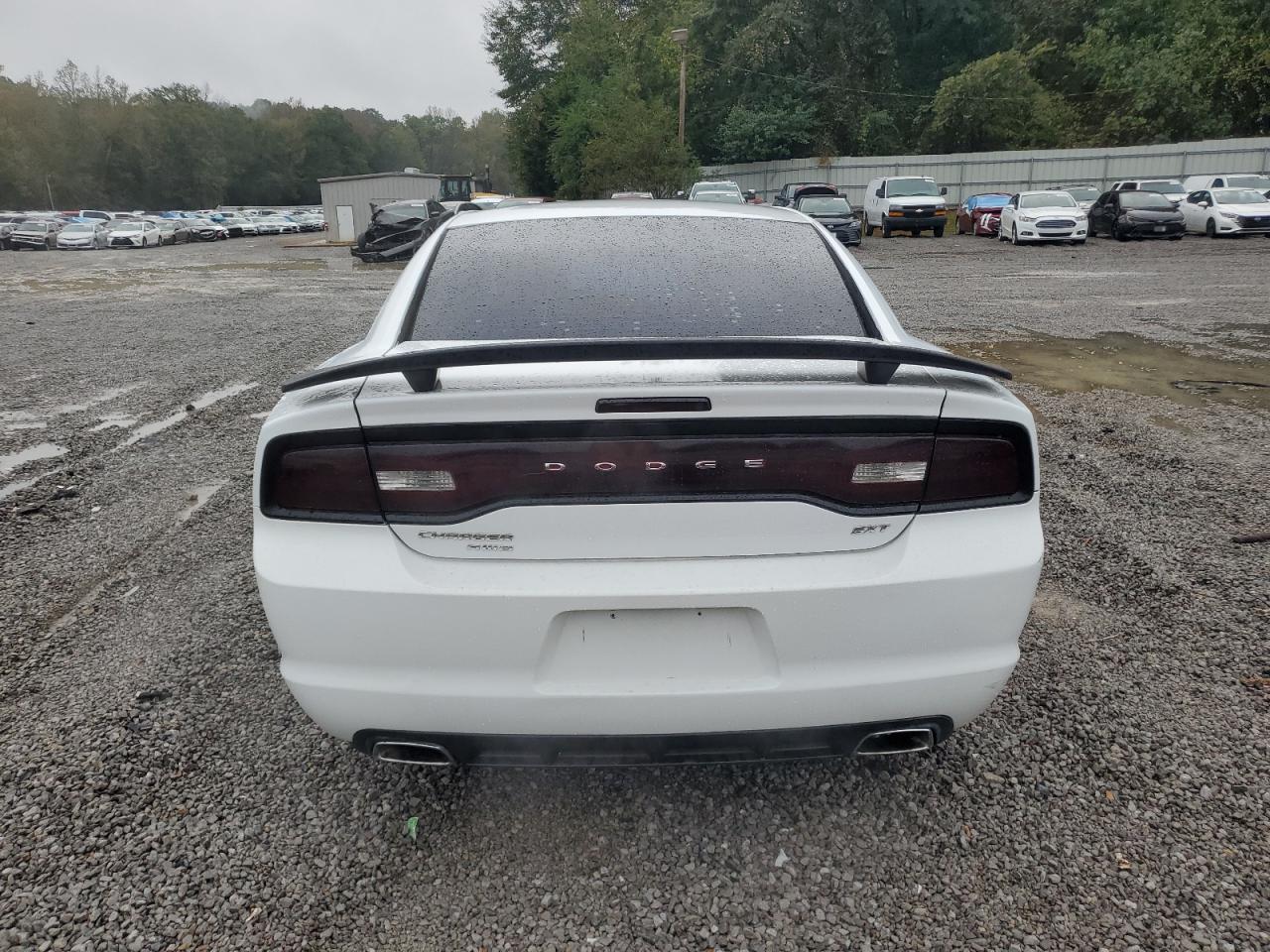 Dodge Charger Se Image 13