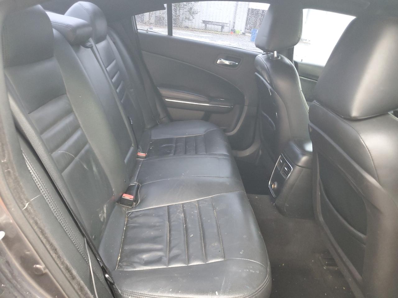 Dodge Charger Se Image 8