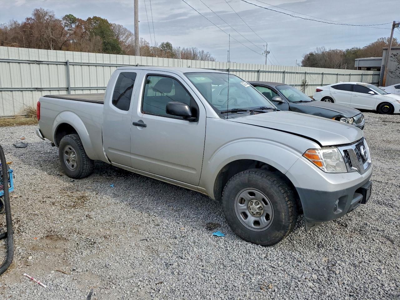 Nissan Frontier S Image 4