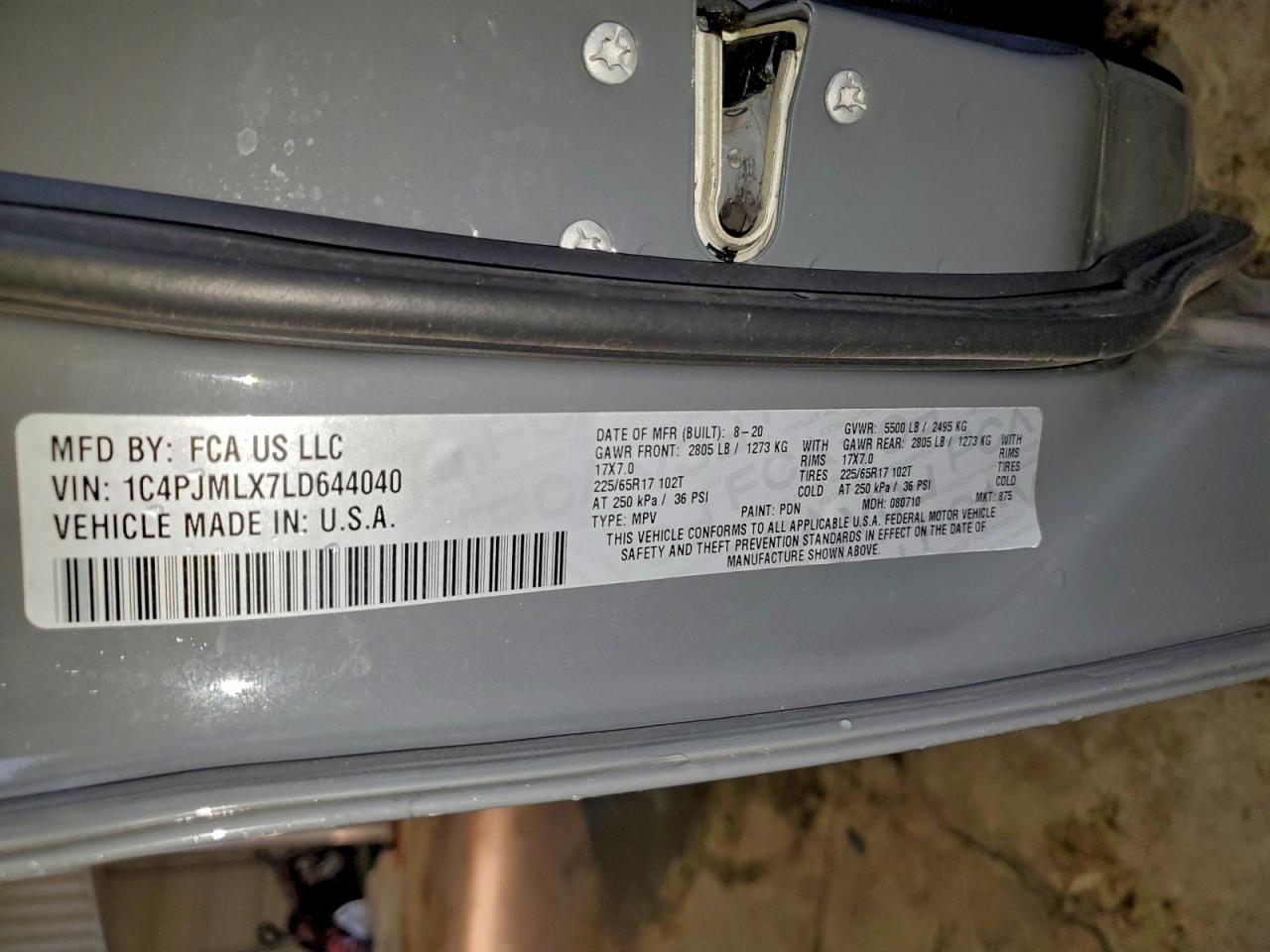 Jeep Grand Cherokee Latitude Plus Image 12