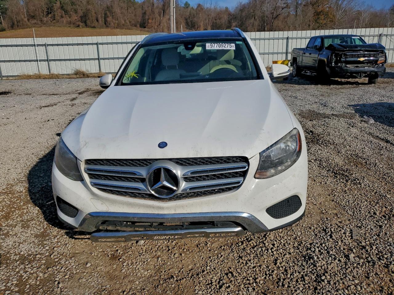 Mercedes-Benz GLC 300 Image 12