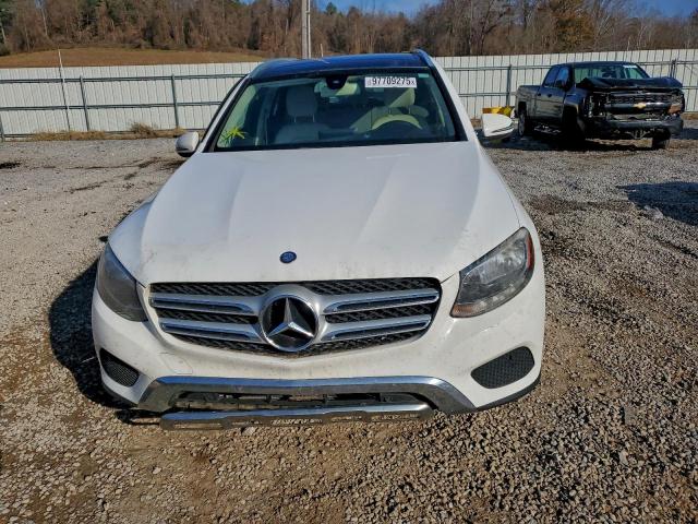 Mercedes-Benz GLC 300 Image 12