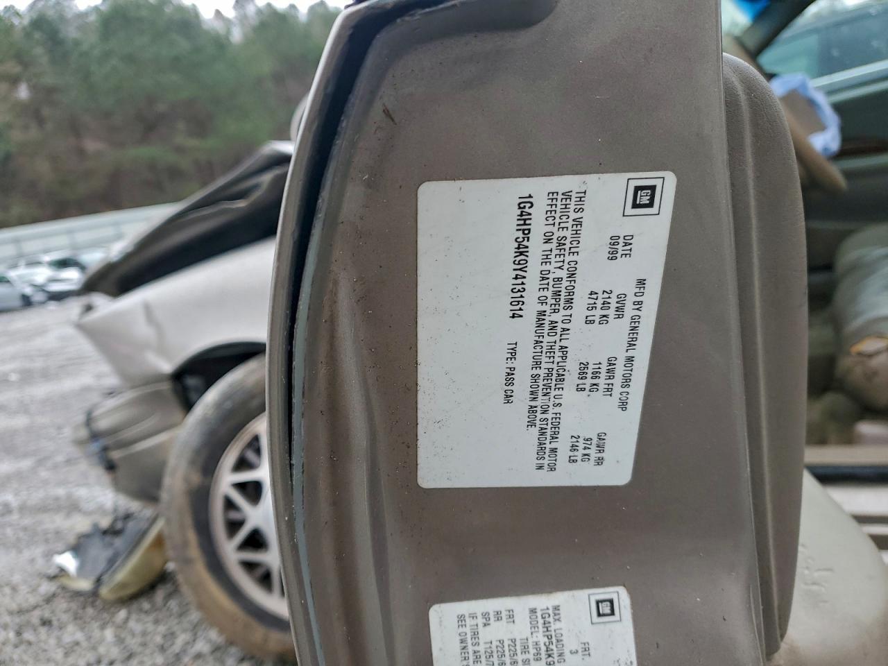 Buick LeSabre Custom Image 9