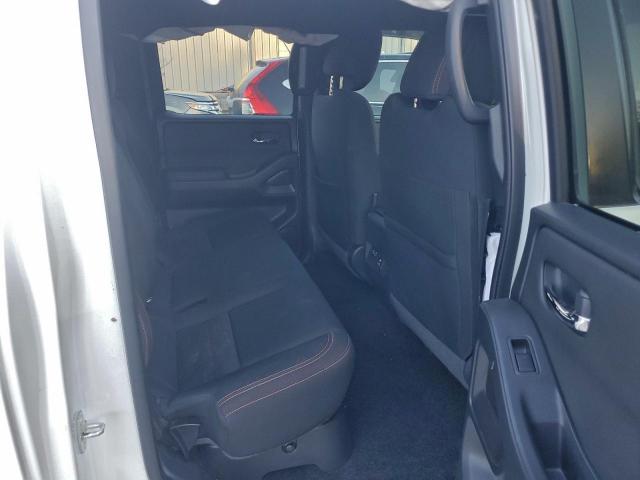 Nissan Frontier S Image 6