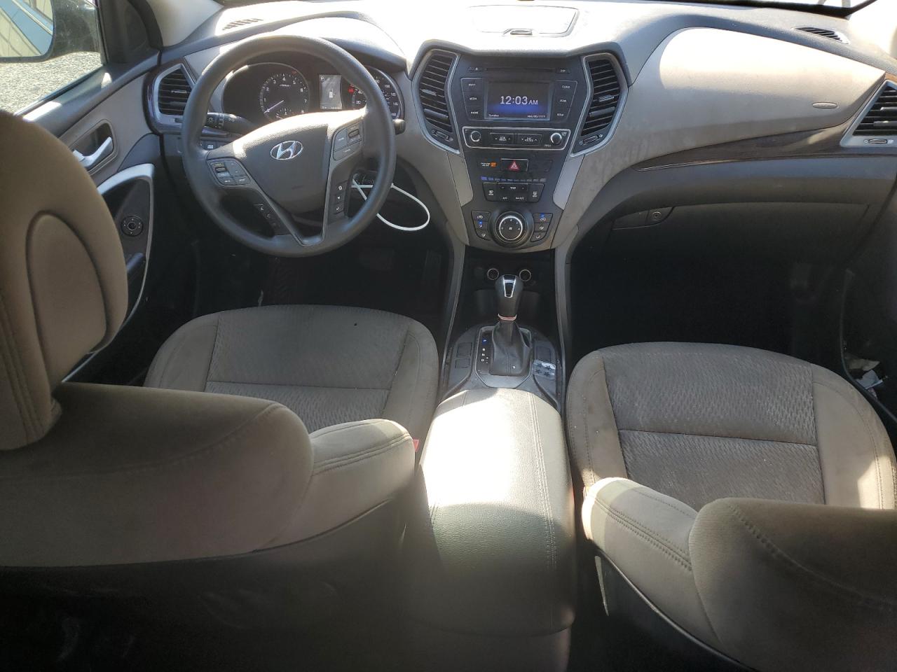 Hyundai SANTA FE Image 5