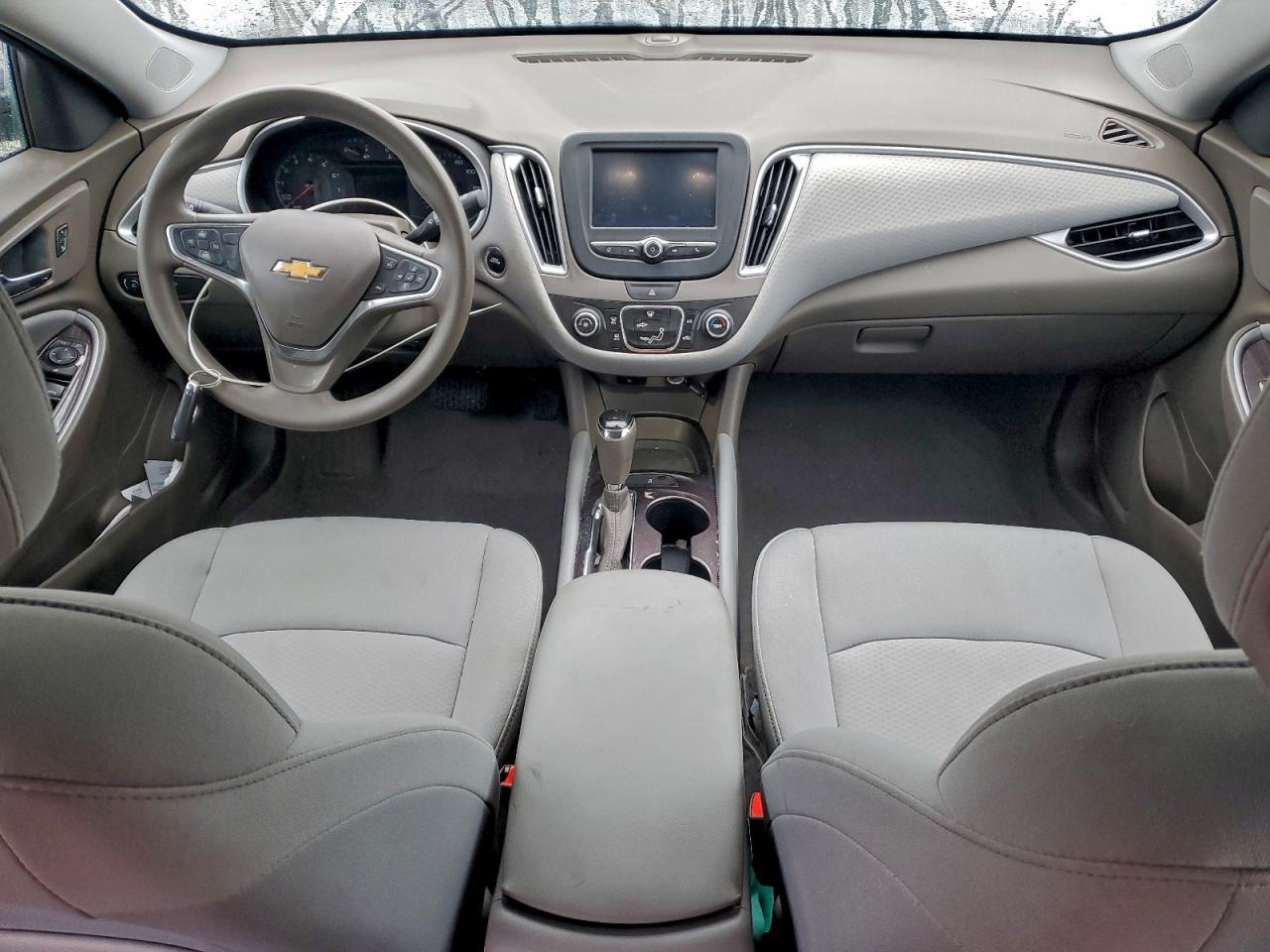 Chevrolet Malibu Ls Image 4