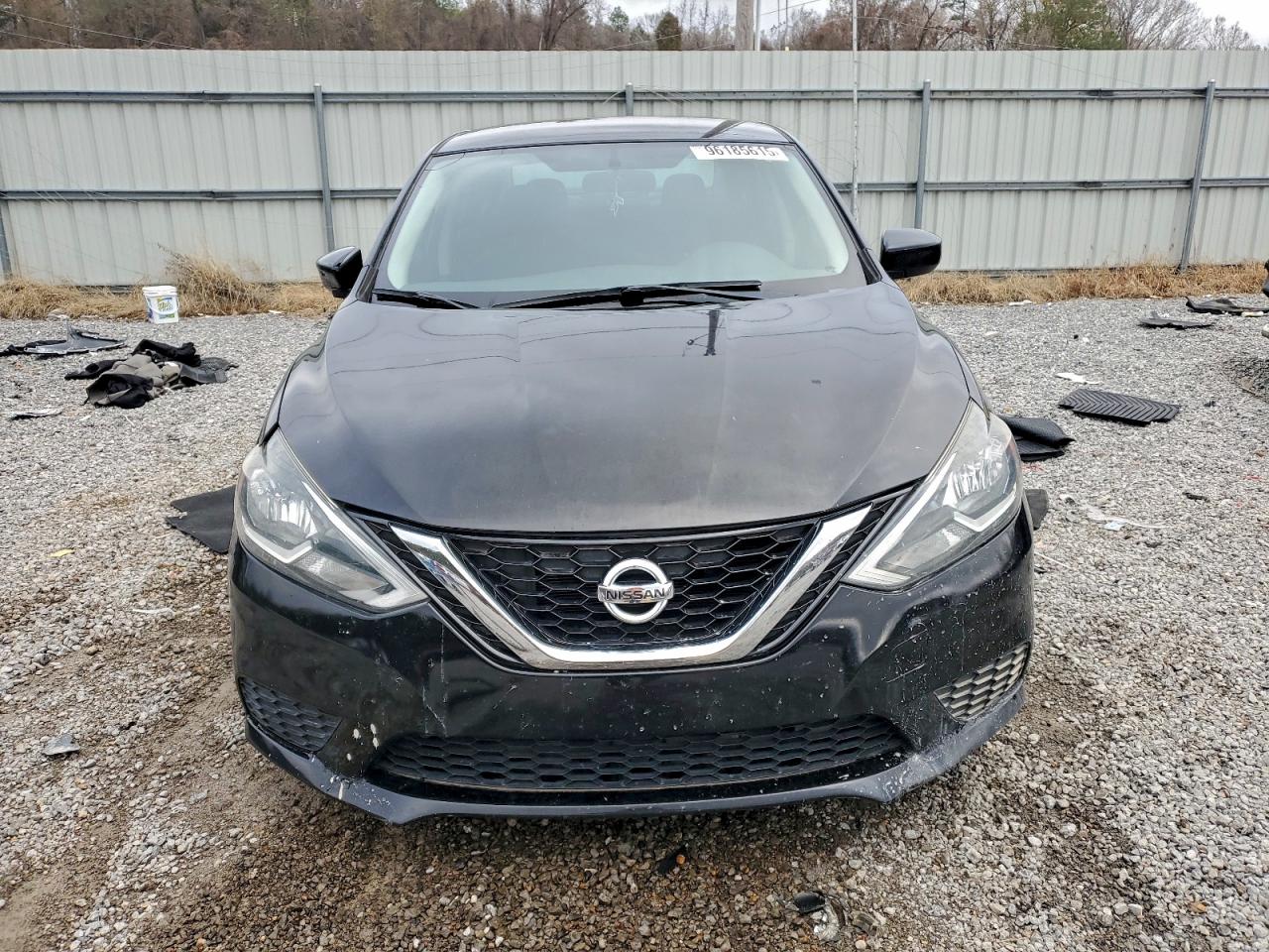 Nissan Sentra S Image 4