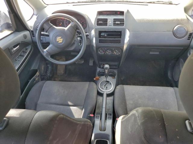 Suzuki SX4 Image 10