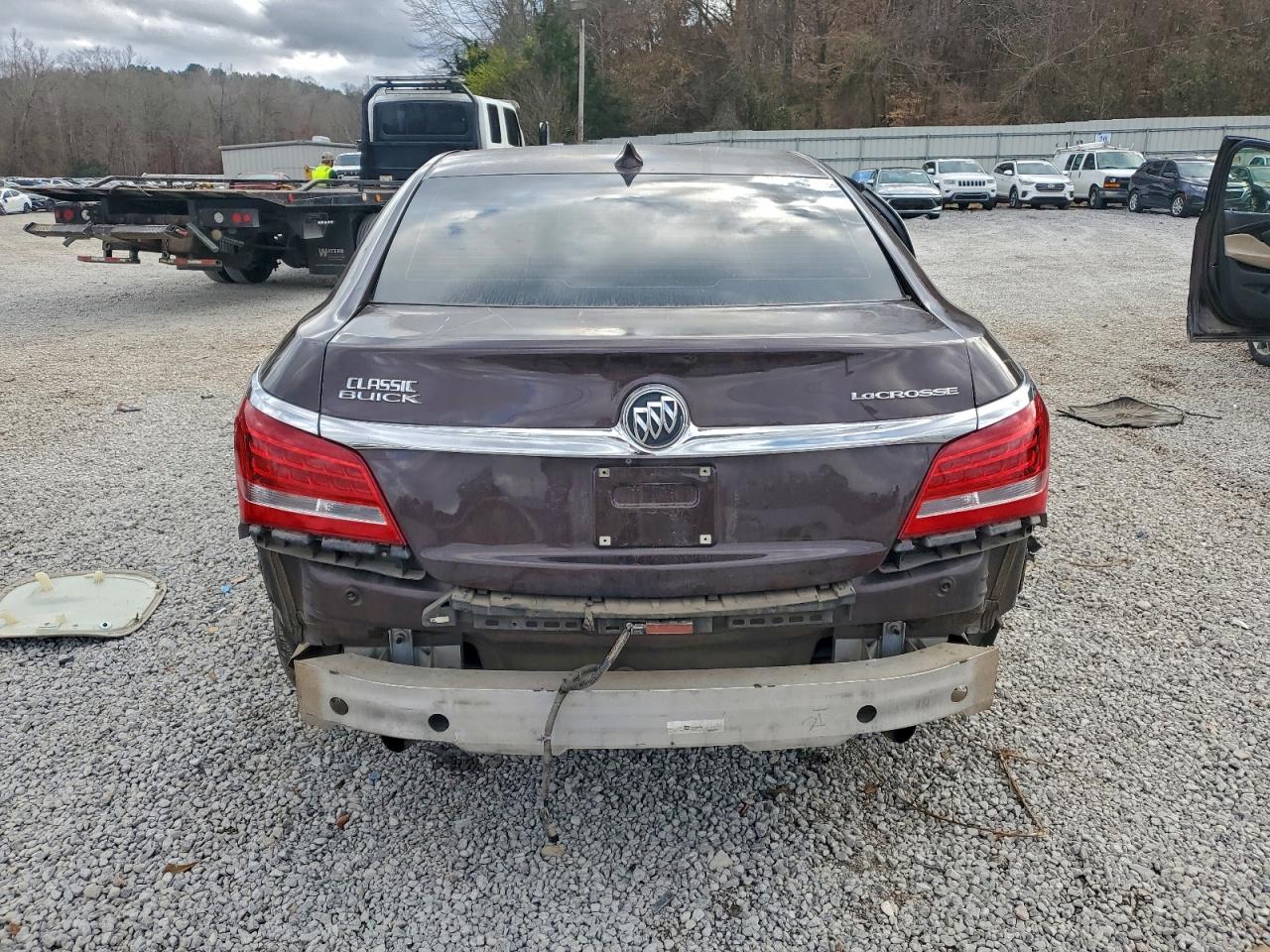 Buick LaCrosse Image 10