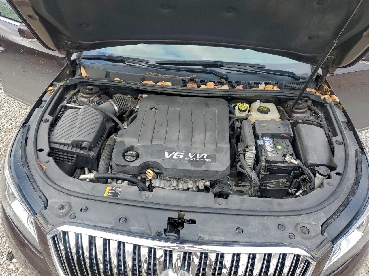 Buick LaCrosse Image 12