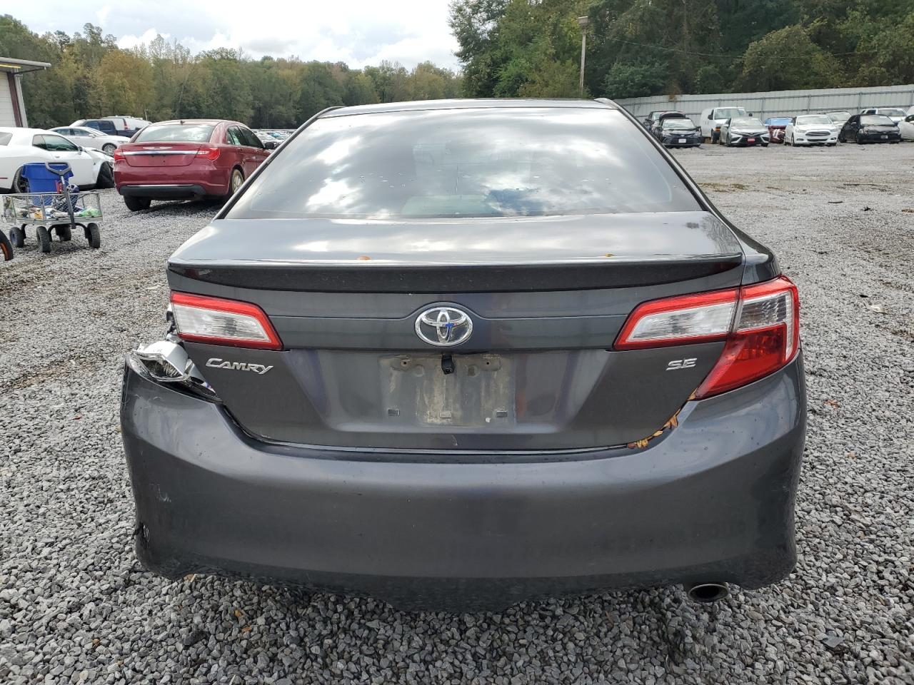 Toyota Camry L Image 7