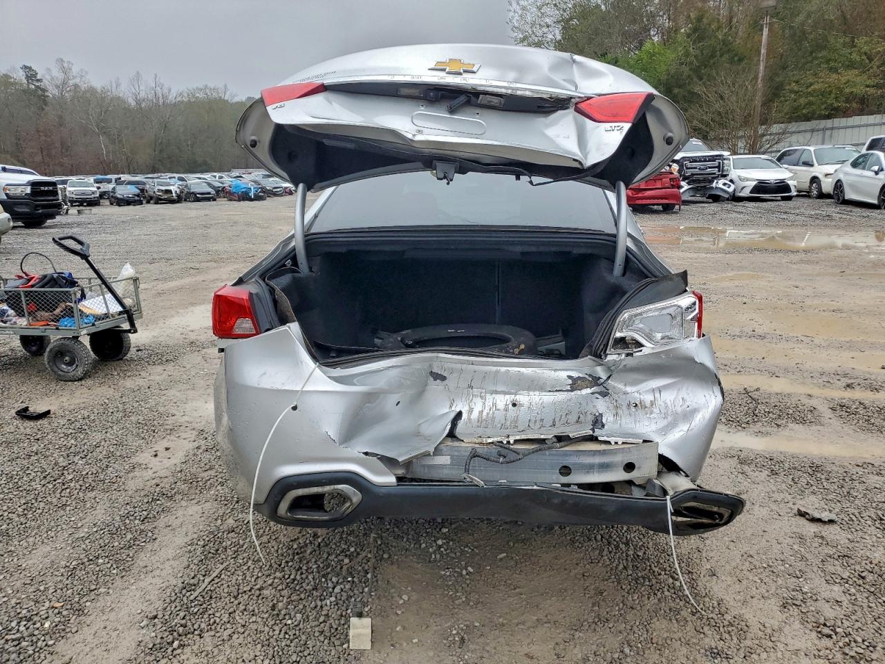 Chevrolet Impala Ltz Image 10