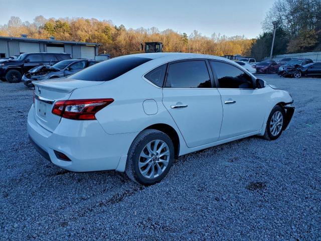 Nissan Sentra S Image 2