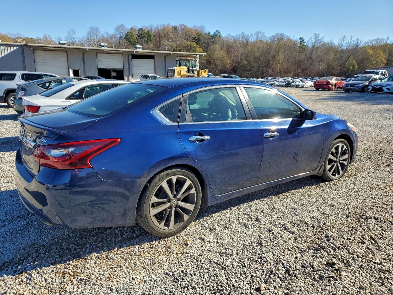 Nissan Altima 2.5 Image 2