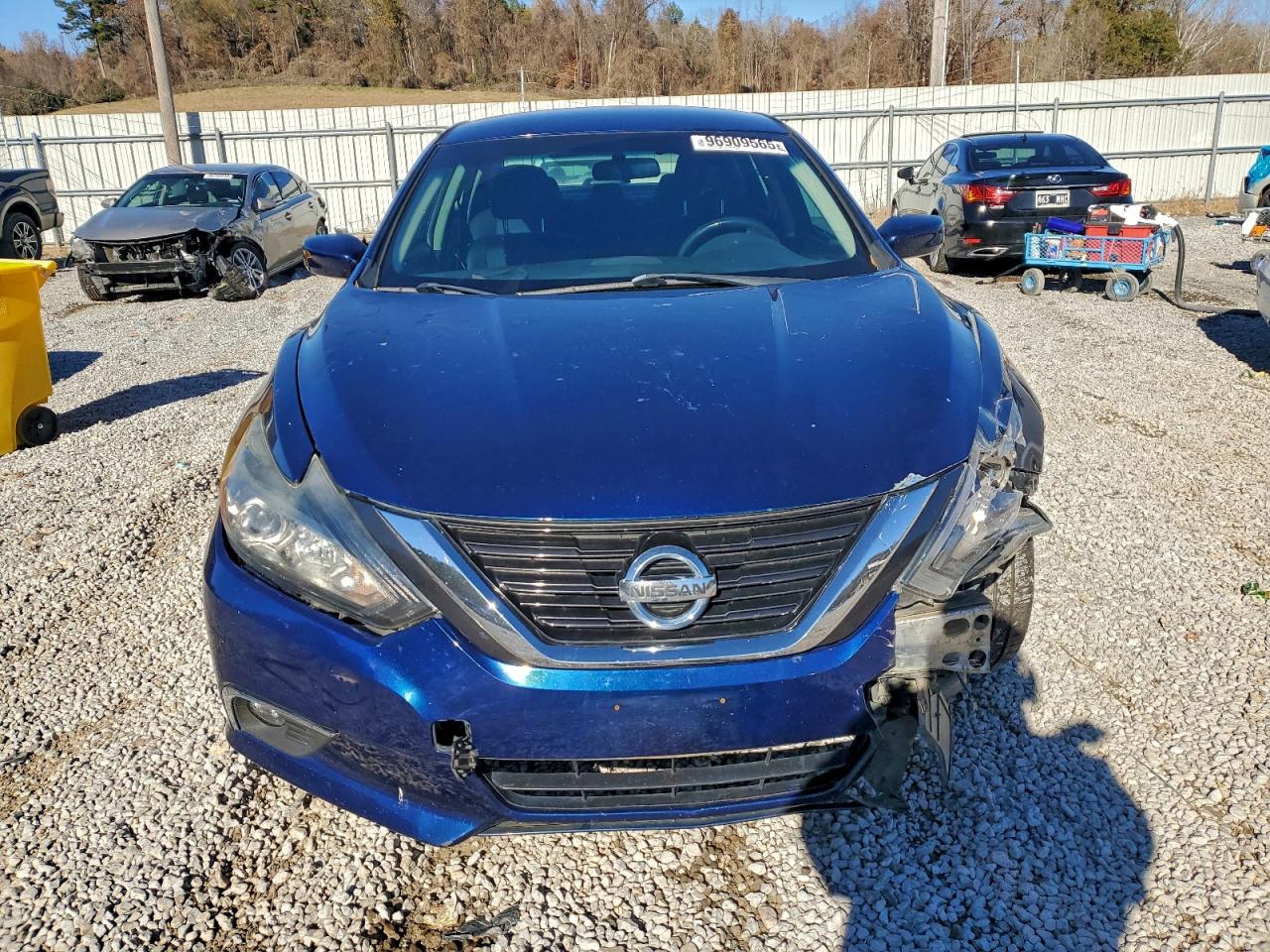 Nissan Altima 2.5 Image 12