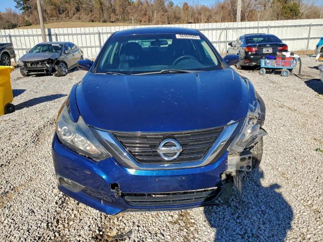 Nissan Altima 2.5 Image 12