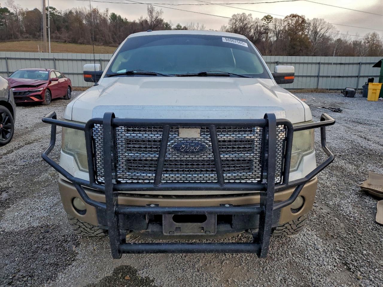 Ford F-150 Supercrew Image 8
